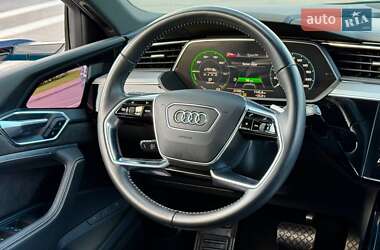 Внедорожник / Кроссовер Audi e-tron 2019 в 