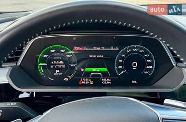Внедорожник / Кроссовер Audi e-tron 2019 в 