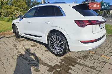 Внедорожник / Кроссовер Audi e-tron 2019 в 
