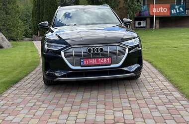 Внедорожник / Кроссовер Audi e-tron 2019 в 