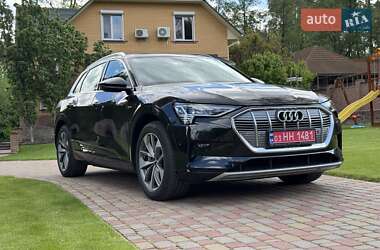 Внедорожник / Кроссовер Audi e-tron 2019 в 