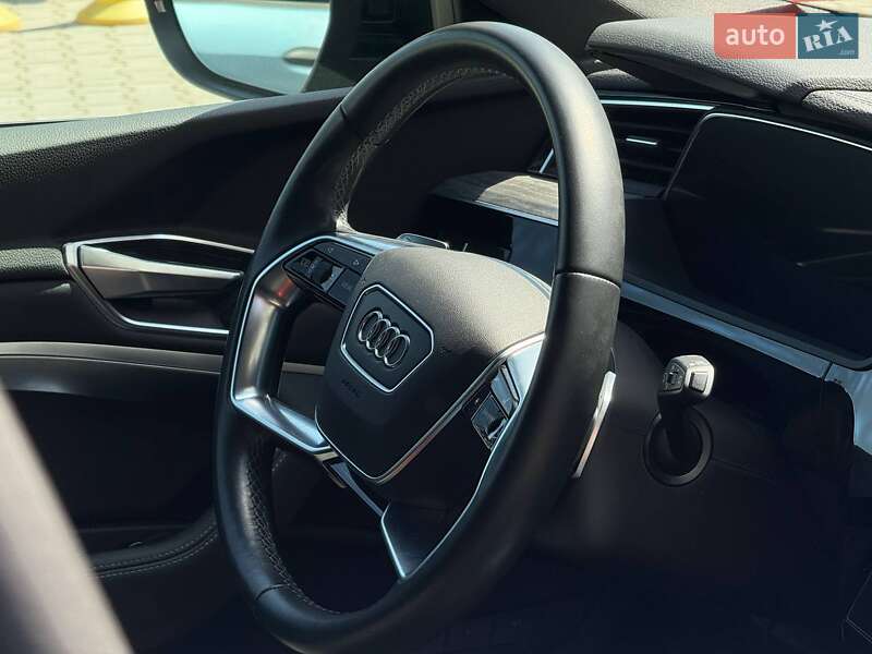 Внедорожник / Кроссовер Audi e-tron 2021 в Черновцах