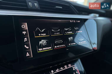 Внедорожник / Кроссовер Audi e-tron 2019 в 