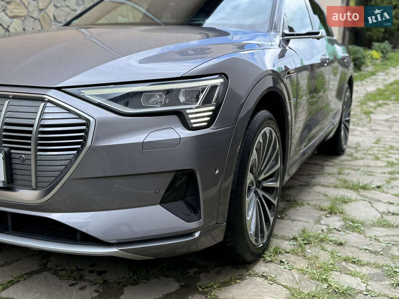 Внедорожник / Кроссовер Audi e-tron 2019 в Тячеве