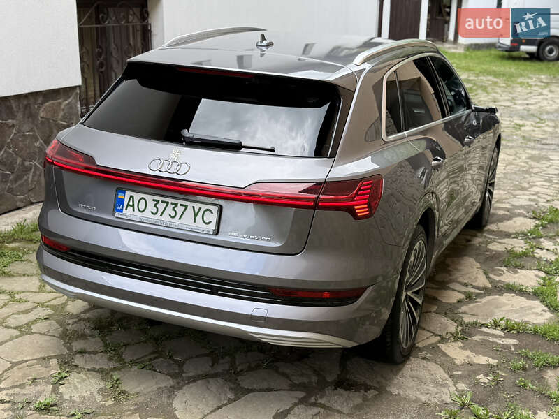 Внедорожник / Кроссовер Audi e-tron 2019 в Тячеве