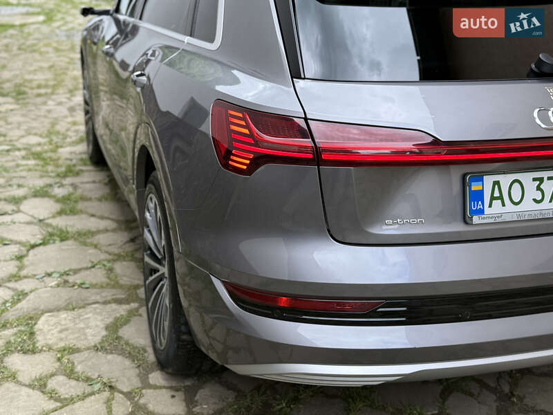 Внедорожник / Кроссовер Audi e-tron 2019 в Тячеве