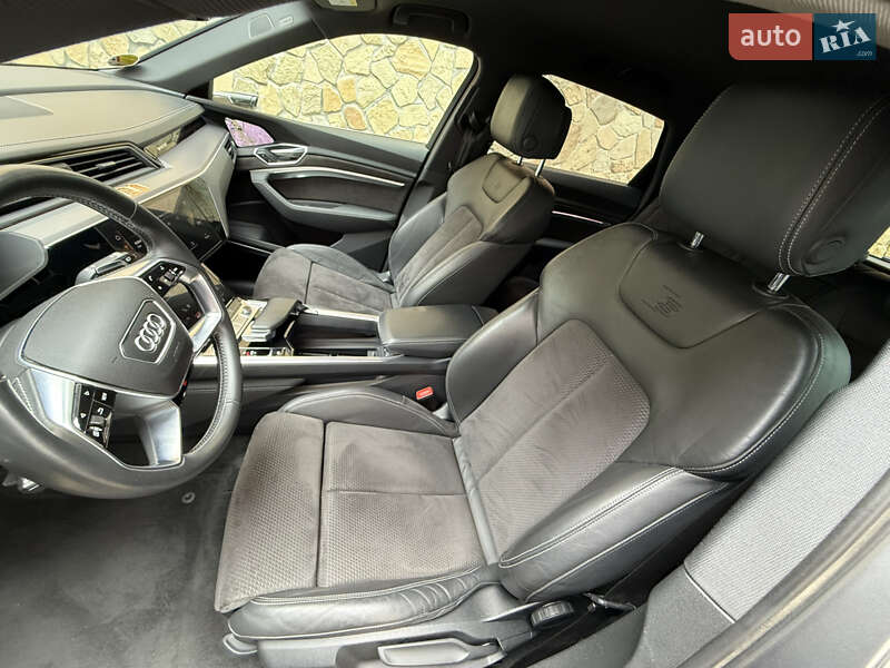 Внедорожник / Кроссовер Audi e-tron 2019 в Тячеве