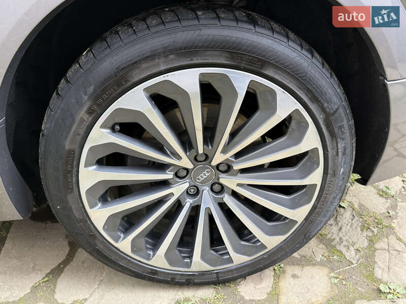 Внедорожник / Кроссовер Audi e-tron 2019 в Тячеве