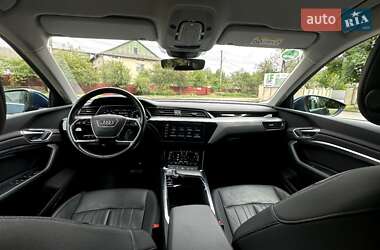 Внедорожник / Кроссовер Audi e-tron 2019 в 