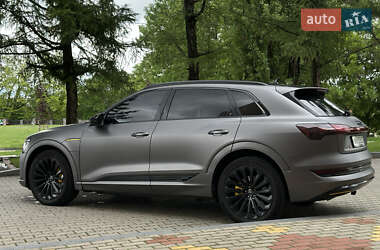 Внедорожник / Кроссовер Audi e-tron 2019 в 