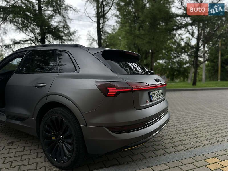 Внедорожник / Кроссовер Audi e-tron 2019 в Звягеле