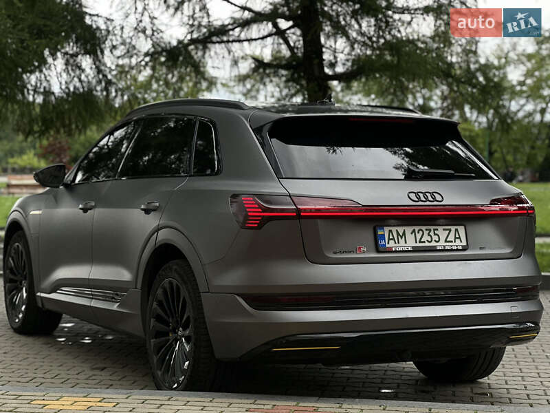 Внедорожник / Кроссовер Audi e-tron 2019 в Звягеле