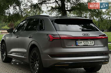 Внедорожник / Кроссовер Audi e-tron 2019 в 