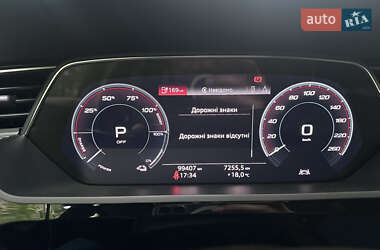Внедорожник / Кроссовер Audi e-tron 2020 в 