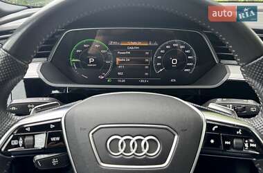 Внедорожник / Кроссовер Audi e-tron 2020 в 