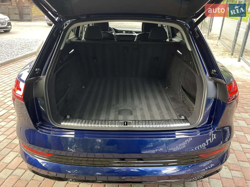 Внедорожник / Кроссовер Audi e-tron 2021 в Ровно