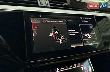Внедорожник / Кроссовер Audi e-tron 2021 в 