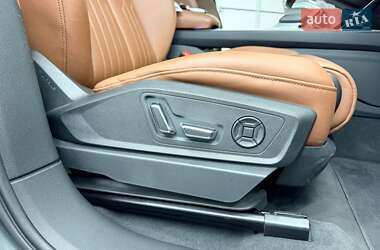 Внедорожник / Кроссовер Audi e-tron 2021 в 