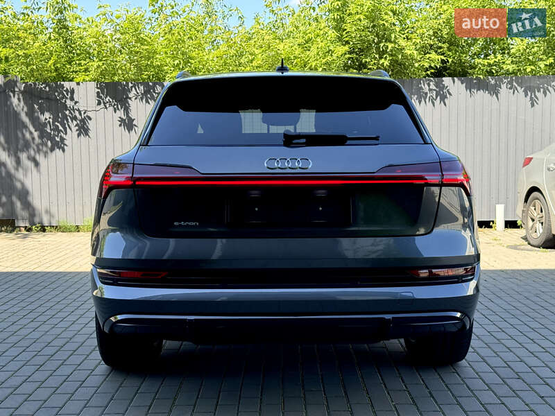 Внедорожник / Кроссовер Audi e-tron 2021 в Киеве фото 36 Внедорожник / Кроссовер Audi e-tron 2021 в Киеве
