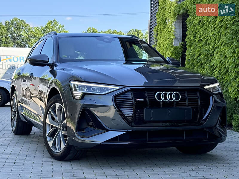Внедорожник / Кроссовер Audi e-tron 2021 в Киеве фото 43 Внедорожник / Кроссовер Audi e-tron 2021 в Киеве