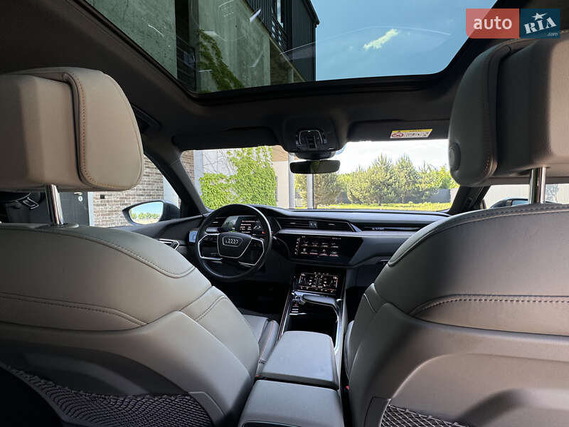 Внедорожник / Кроссовер Audi e-tron 2021 в Киеве фото 86 Внедорожник / Кроссовер Audi e-tron 2021 в Киеве