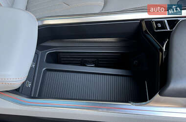 Внедорожник / Кроссовер Audi e-tron 2021 в 