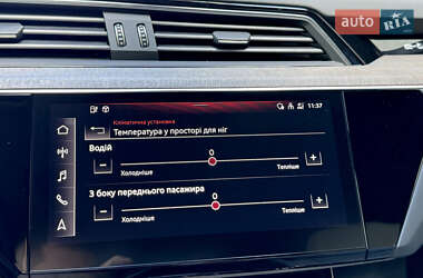 Внедорожник / Кроссовер Audi e-tron 2021 в 