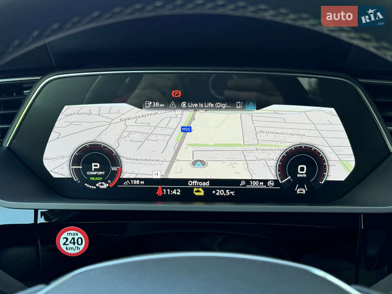 Внедорожник / Кроссовер Audi e-tron 2021 в Киеве фото 135 Внедорожник / Кроссовер Audi e-tron 2021 в Киеве
