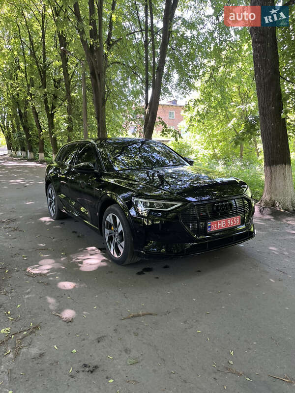Внедорожник / Кроссовер Audi e-tron 2020 в Виннице
