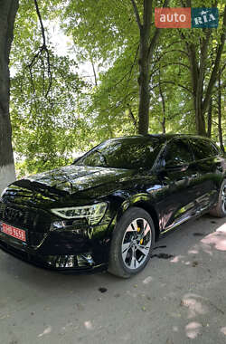 Позашляховик / Кросовер Audi e-tron 2020 в Вінниці