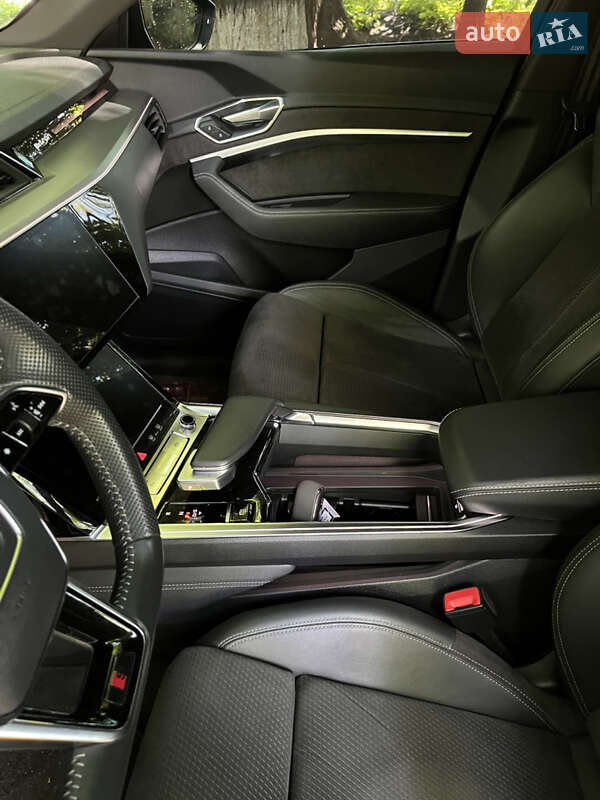 Внедорожник / Кроссовер Audi e-tron 2020 в Виннице