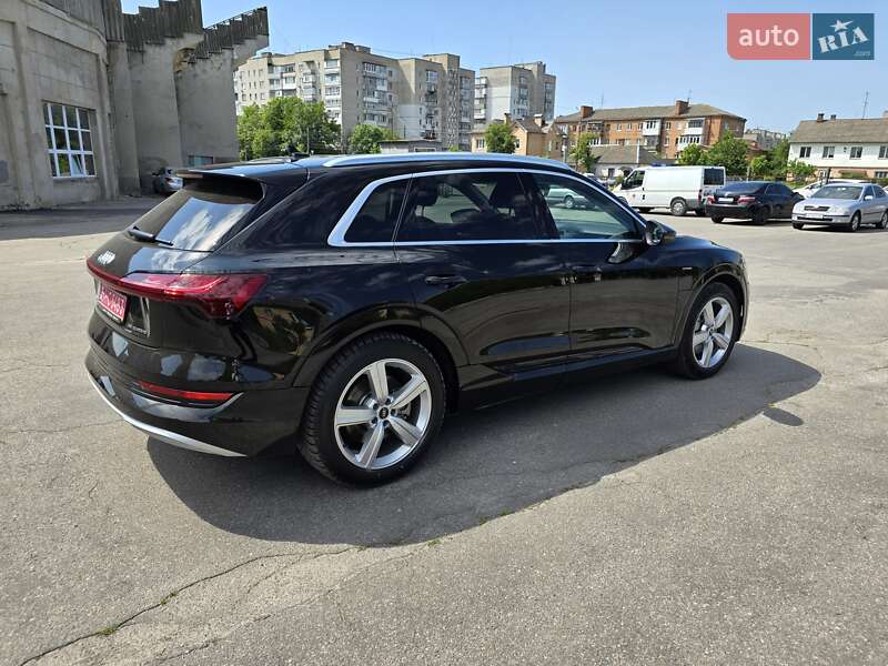 Внедорожник / Кроссовер Audi e-tron 2020 в Виннице