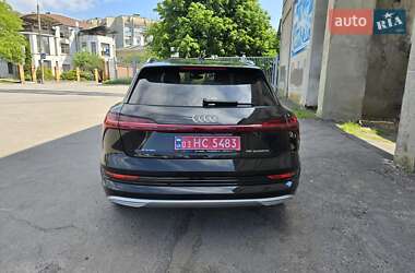 Внедорожник / Кроссовер Audi e-tron 2020 в 