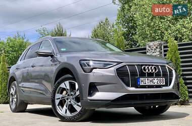 Внедорожник / Кроссовер Audi e-tron 2019 в 