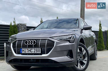 Внедорожник / Кроссовер Audi e-tron 2019 в 