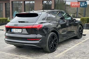 Внедорожник / Кроссовер Audi e-tron 2019 в 