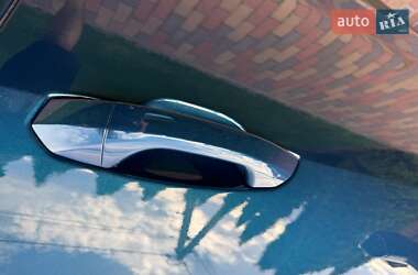 Внедорожник / Кроссовер Audi e-tron 2022 в 