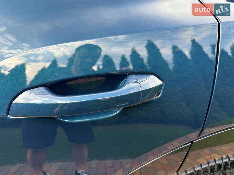 Внедорожник / Кроссовер Audi e-tron 2022 в Киеве