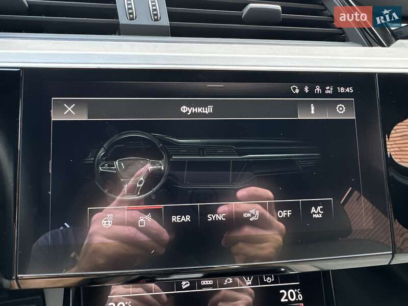 Внедорожник / Кроссовер Audi e-tron 2022 в Киеве