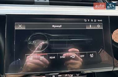Внедорожник / Кроссовер Audi e-tron 2022 в 