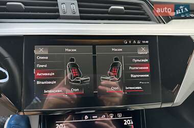 Внедорожник / Кроссовер Audi e-tron 2022 в 
