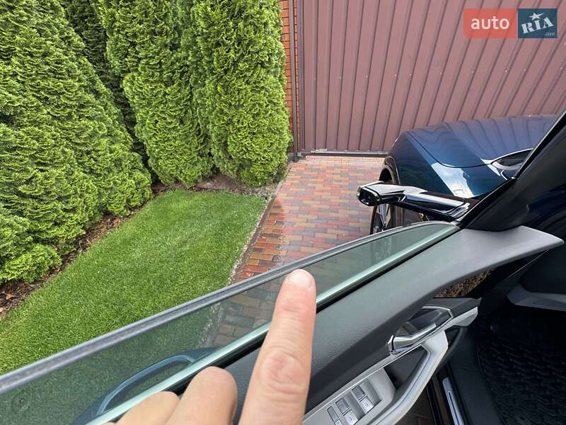 Внедорожник / Кроссовер Audi e-tron 2022 в Киеве