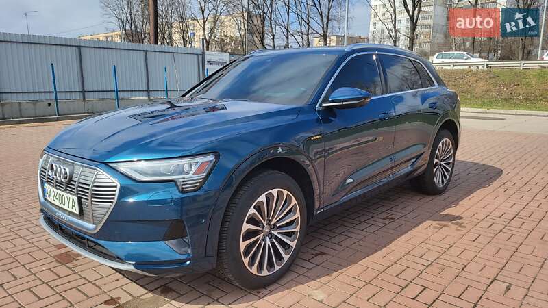 Внедорожник / Кроссовер Audi e-tron 2019 в Полтаве