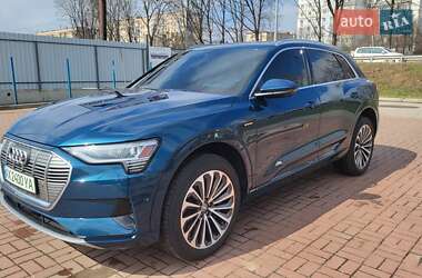Внедорожник / Кроссовер Audi e-tron 2019 в 