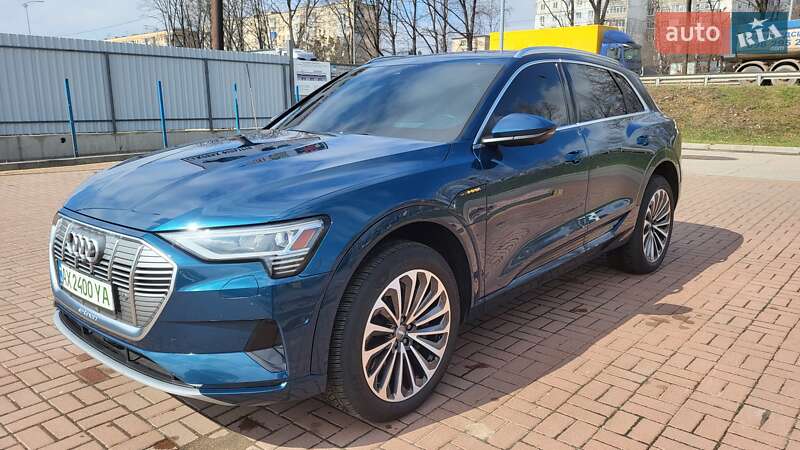 Внедорожник / Кроссовер Audi e-tron 2019 в Полтаве