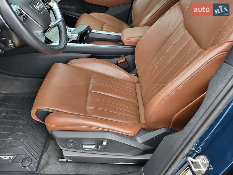 Внедорожник / Кроссовер Audi e-tron 2019 в Полтаве