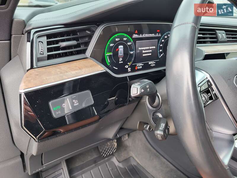 Внедорожник / Кроссовер Audi e-tron 2019 в Полтаве