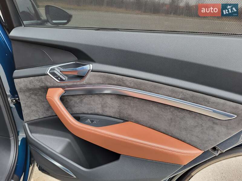 Внедорожник / Кроссовер Audi e-tron 2019 в Полтаве