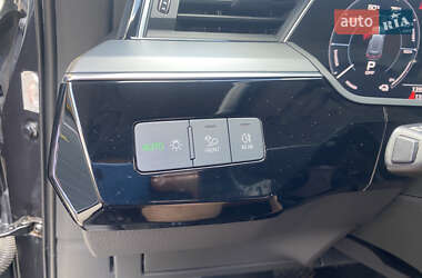 Внедорожник / Кроссовер Audi e-tron 2019 в 