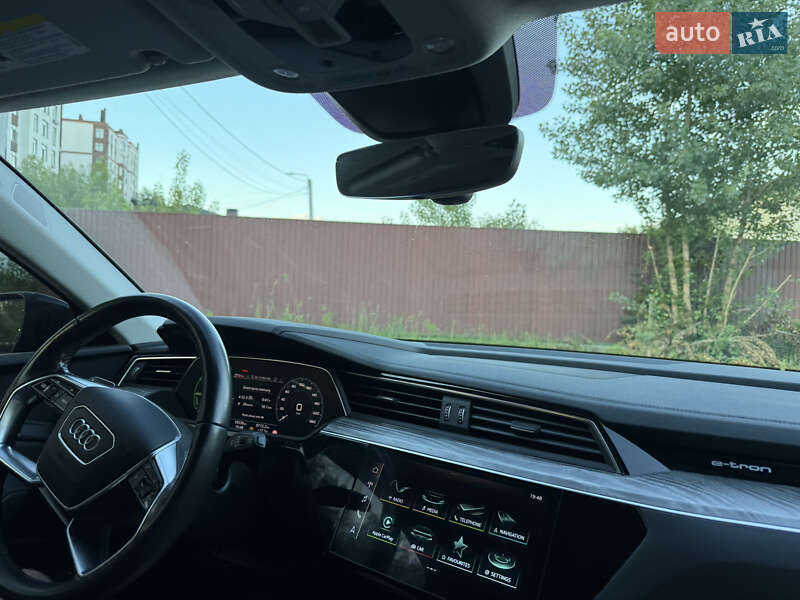 Внедорожник / Кроссовер Audi e-tron 2021 в Ирпене